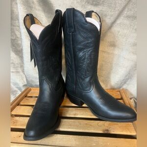 SHYANNE WOMEN'S RIVAL PERFORMANCE WESTERN BOOTS - ROUND TOE- Size 7.5 NEW IN BOX